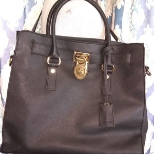 Michael Kors Hamilton Tote in black, GUC